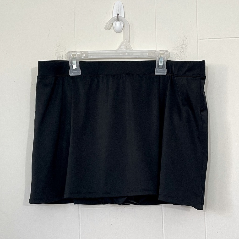 St. John’s Bay Swim Skirt Size 16W Black Swimwear Bottom Separates Coverage